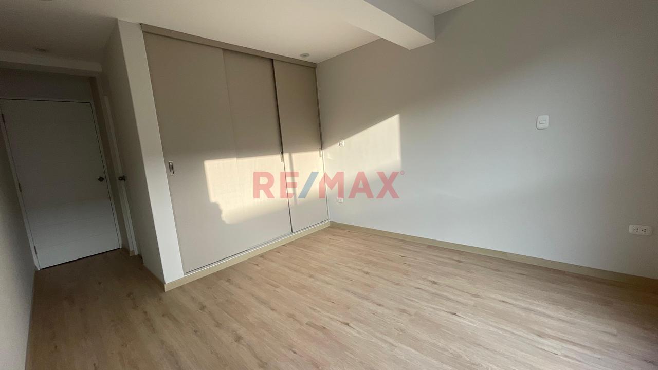 Alquilo Departamento En Cayma Baja — foto 4