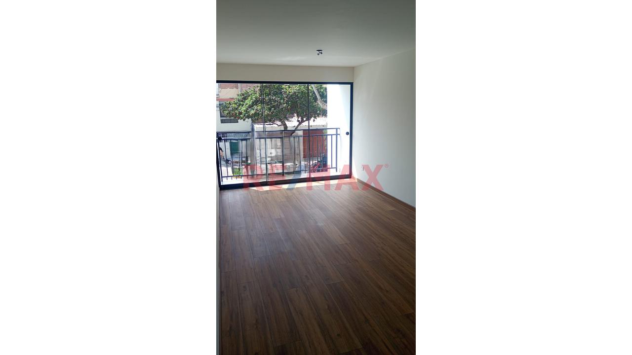 Venta De Departamento A Un Paso Del Malecon Bertoloto En San Miguel