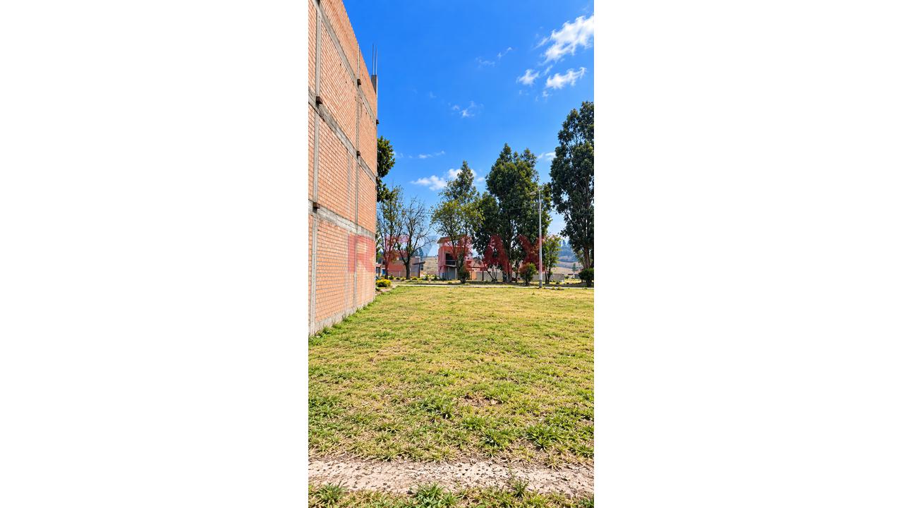 Se Vende Terreno A 2 Cuadras De Av. Union - Hualahoyo - El Tambo - 4