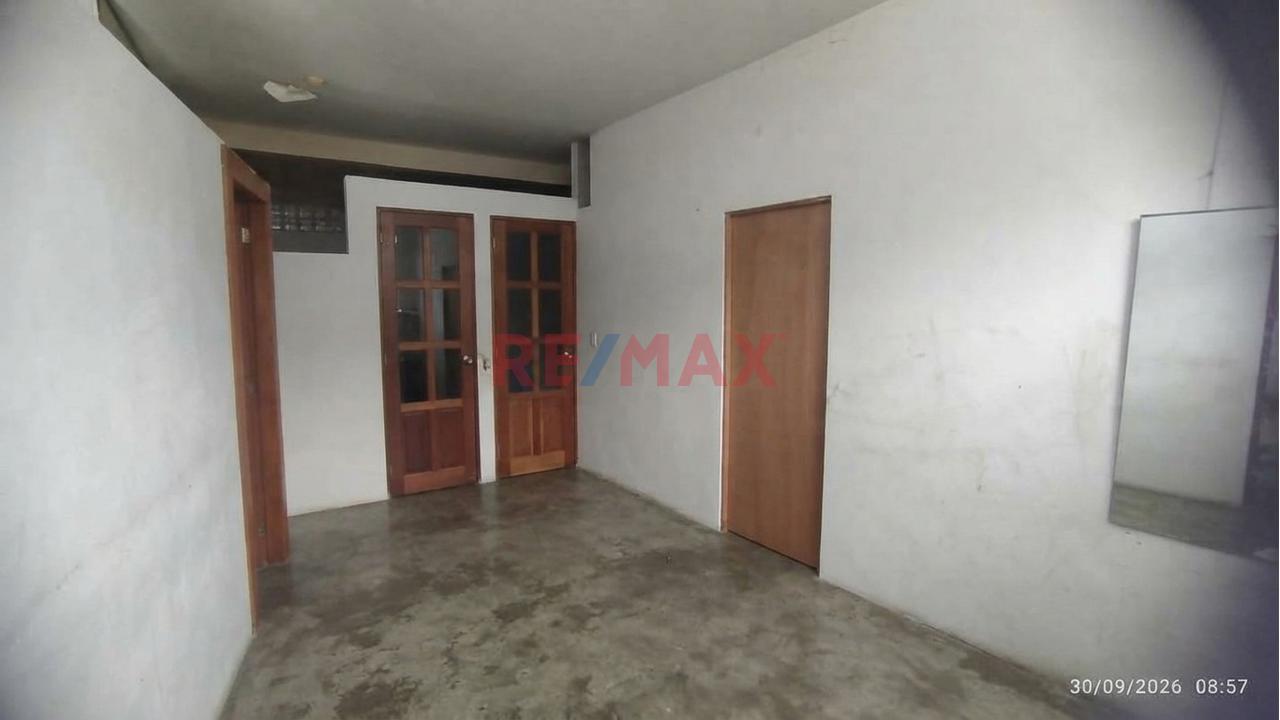 Venta De Casa De 3 Pisos En Santa Anita - Como Inversión Con 5 Departamentos Dentro — foto 5