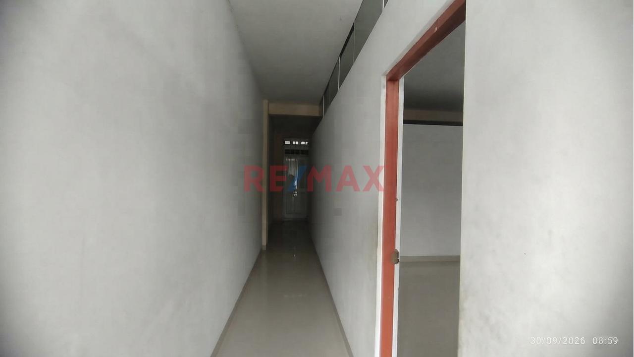 Venta De Casa De 3 Pisos En Santa Anita - Como Inversión Con 5 Departamentos Dentro — foto 4