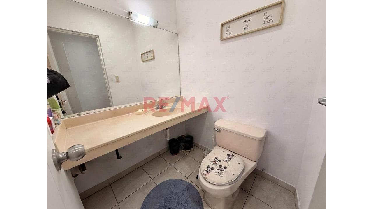 Venta Amplio Duplex Frente A Parque - Urb. Prolong. Benavides - 10