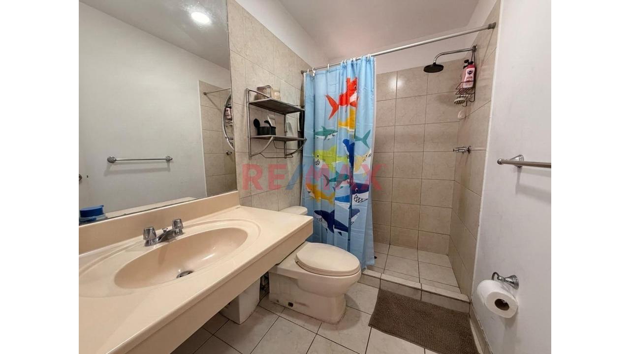 Venta Amplio Duplex Frente A Parque - Urb. Prolong. Benavides - 15