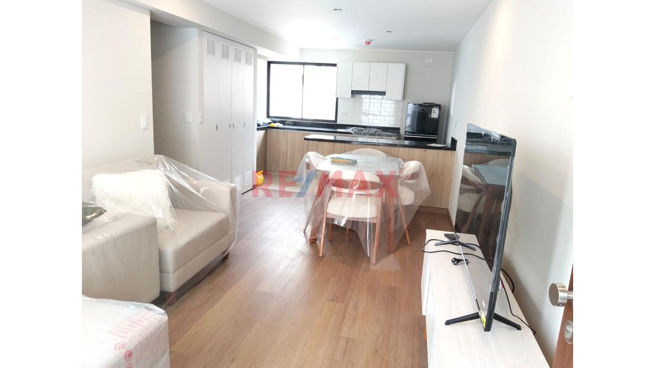 Alquilo Departamento En Estreno Amoblado — foto 7