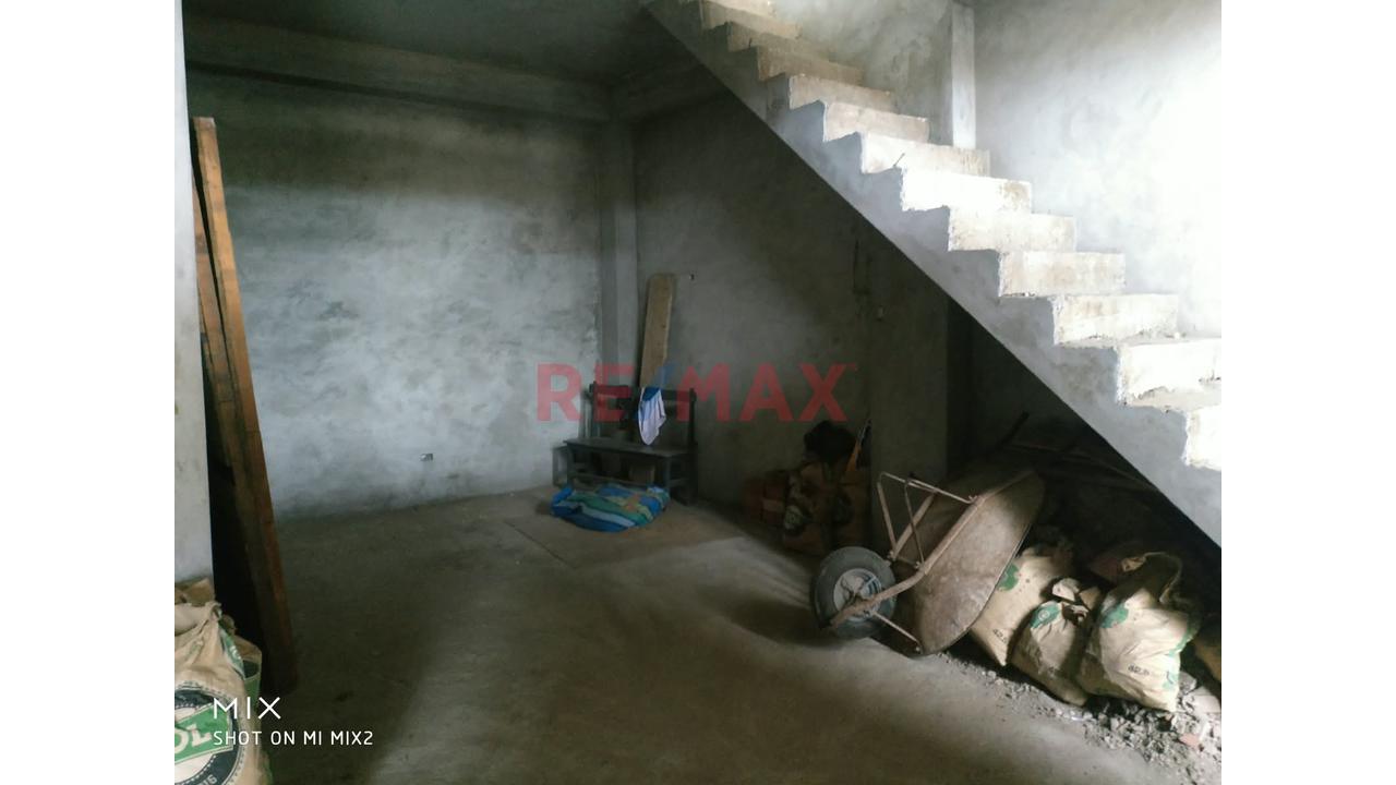 🏢 Alquiler De Local Comercial 1Er Piso Av Carlos Izaguirre — foto 5