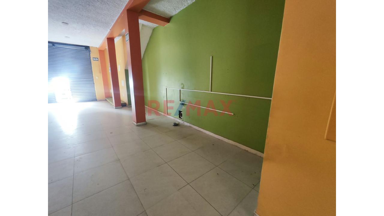 Alquilo Local Comercial 155 M² Con Licencia De Funcionamiento + Estacionamientos - 3