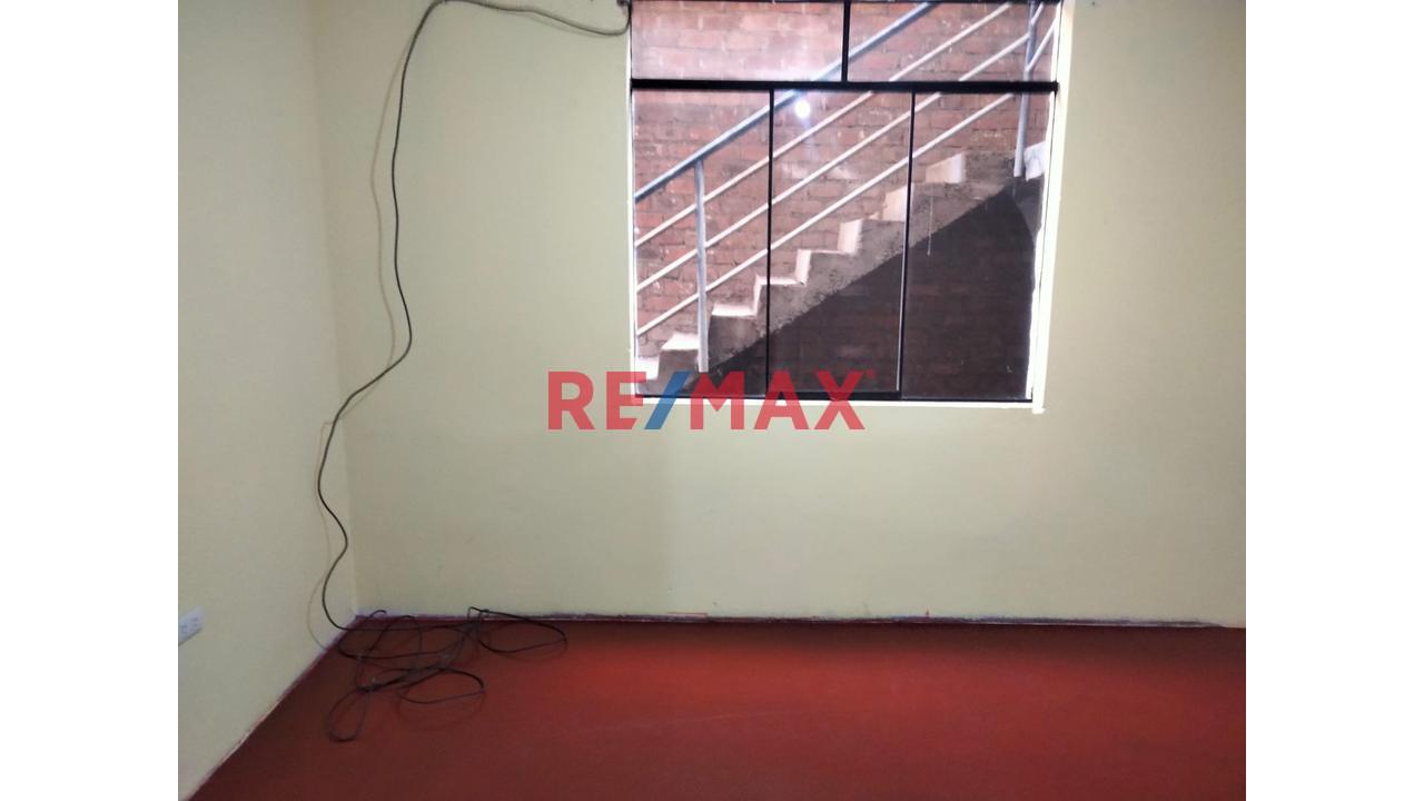 Venta De Departamento Calle 16 San Juan De Lurigancho - 17