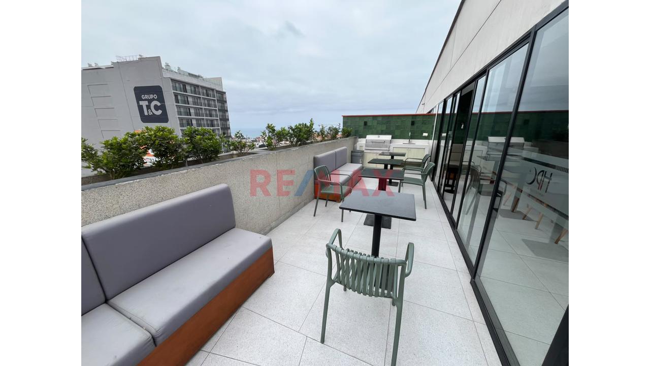 Departamento En Alquiler En Barranco | Amoblado Y Equipado | 2 Dorm. + Vista Al Parque — foto 15