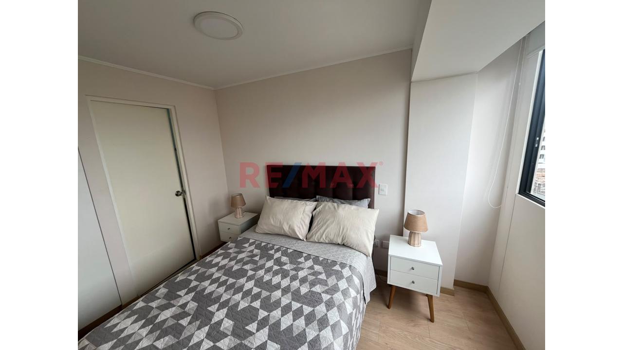 Departamento En Alquiler En Barranco | Amoblado Y Equipado | 2 Dorm. + Vista Al Parque — foto 10