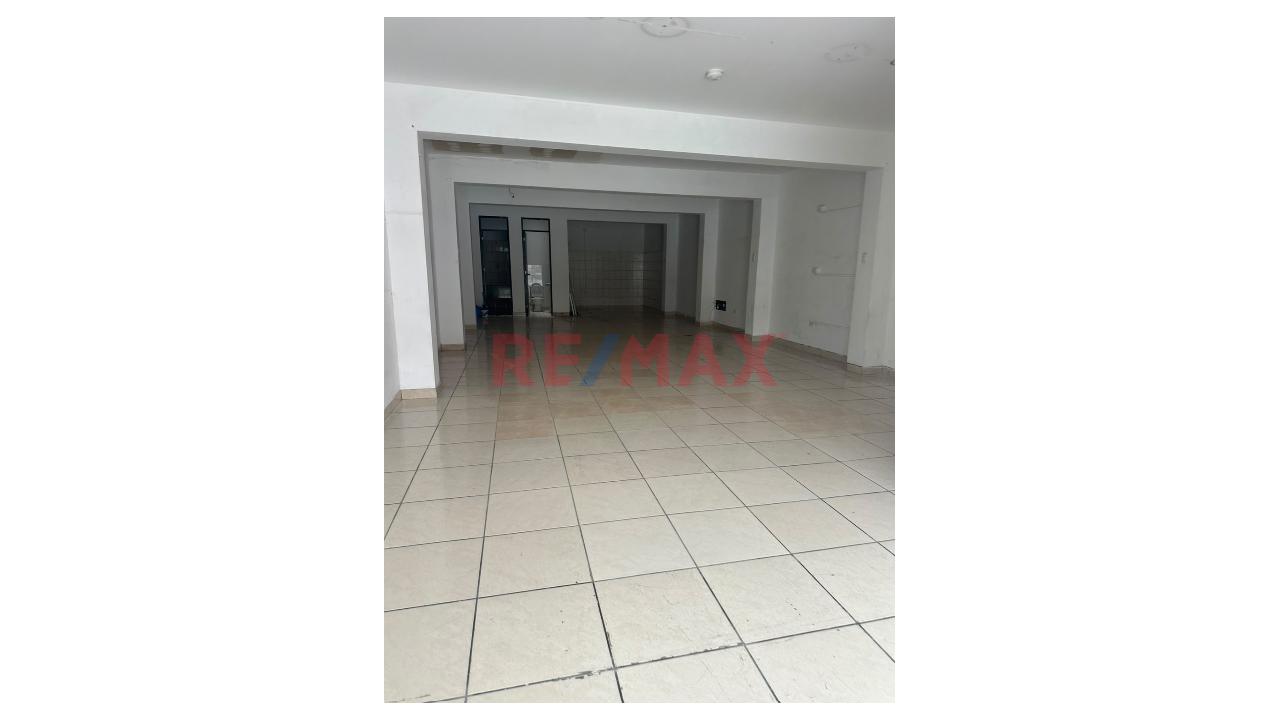🏢 Local Comercial De 3 Pisos En Alquiler - 9