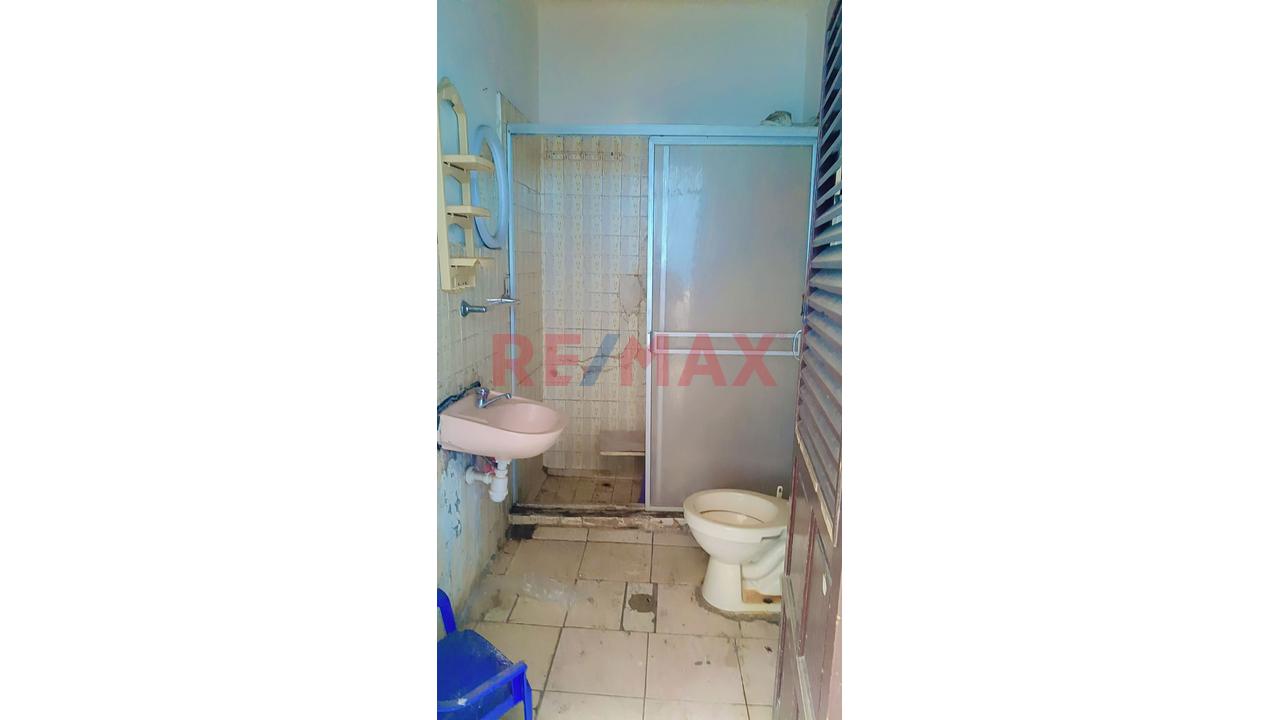 🏠🔥 ¡Oportunidad Única De Inversión En Independencia! 🔥🏠 📍 Casa–Terreno En Esquina | Ubicación Estratégica — foto 5