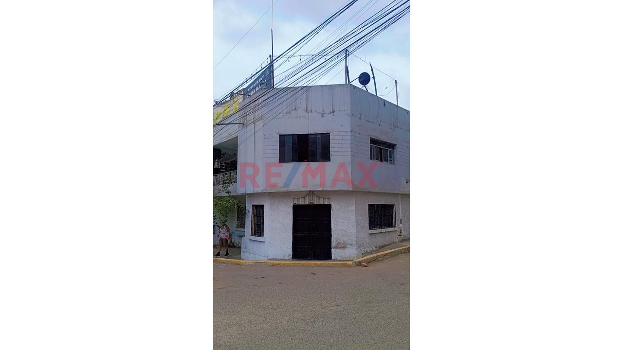 🏠🔥 ¡Oportunidad Única De Inversión En Independencia! 🔥🏠 📍 Casa–Terreno En Esquina | Ubicación Estratégica