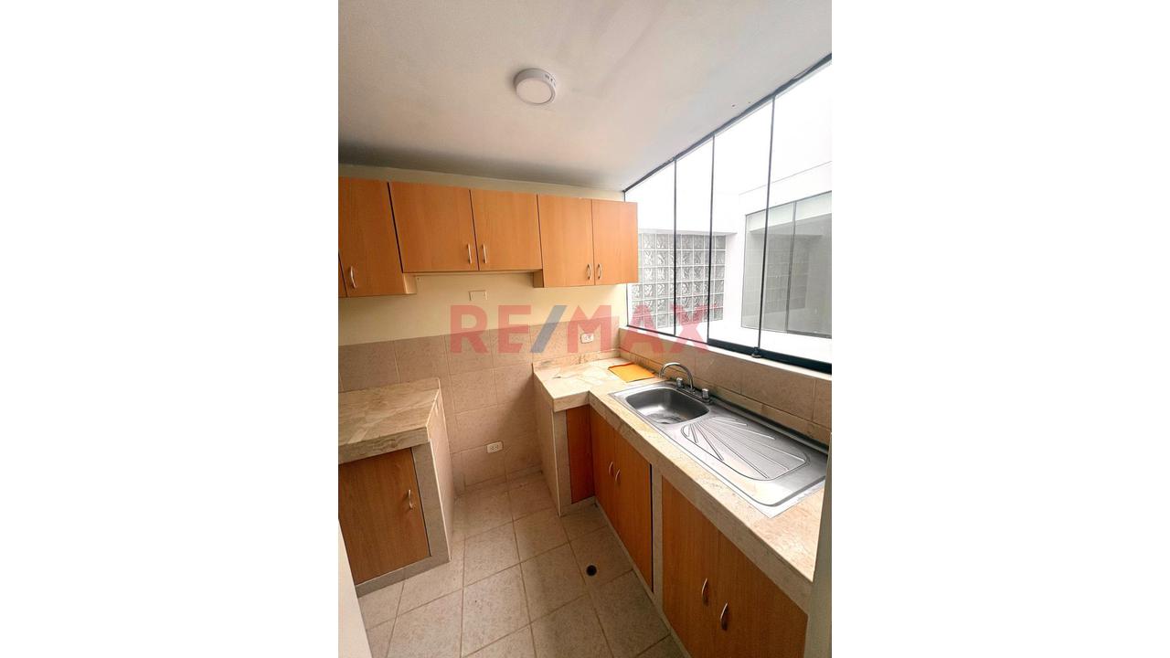 Frente A Parque! Departamento De 3 Dormitorios En Alquiler – Zona Tranquila Y Residencial — foto 8