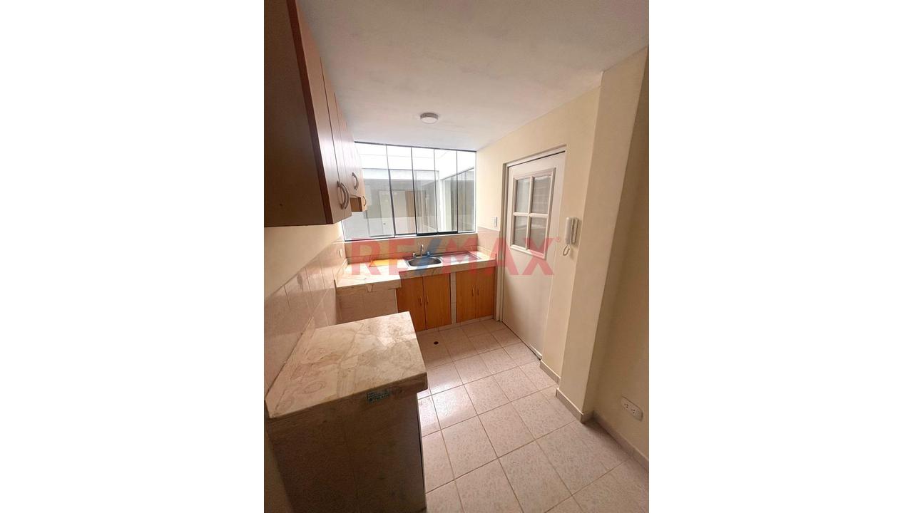 Frente A Parque! Departamento De 3 Dormitorios En Alquiler – Zona Tranquila Y Residencial — foto 5