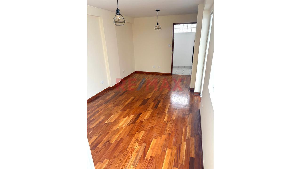Frente A Parque! Departamento De 3 Dormitorios En Alquiler – Zona Tranquila Y Residencial — foto 10