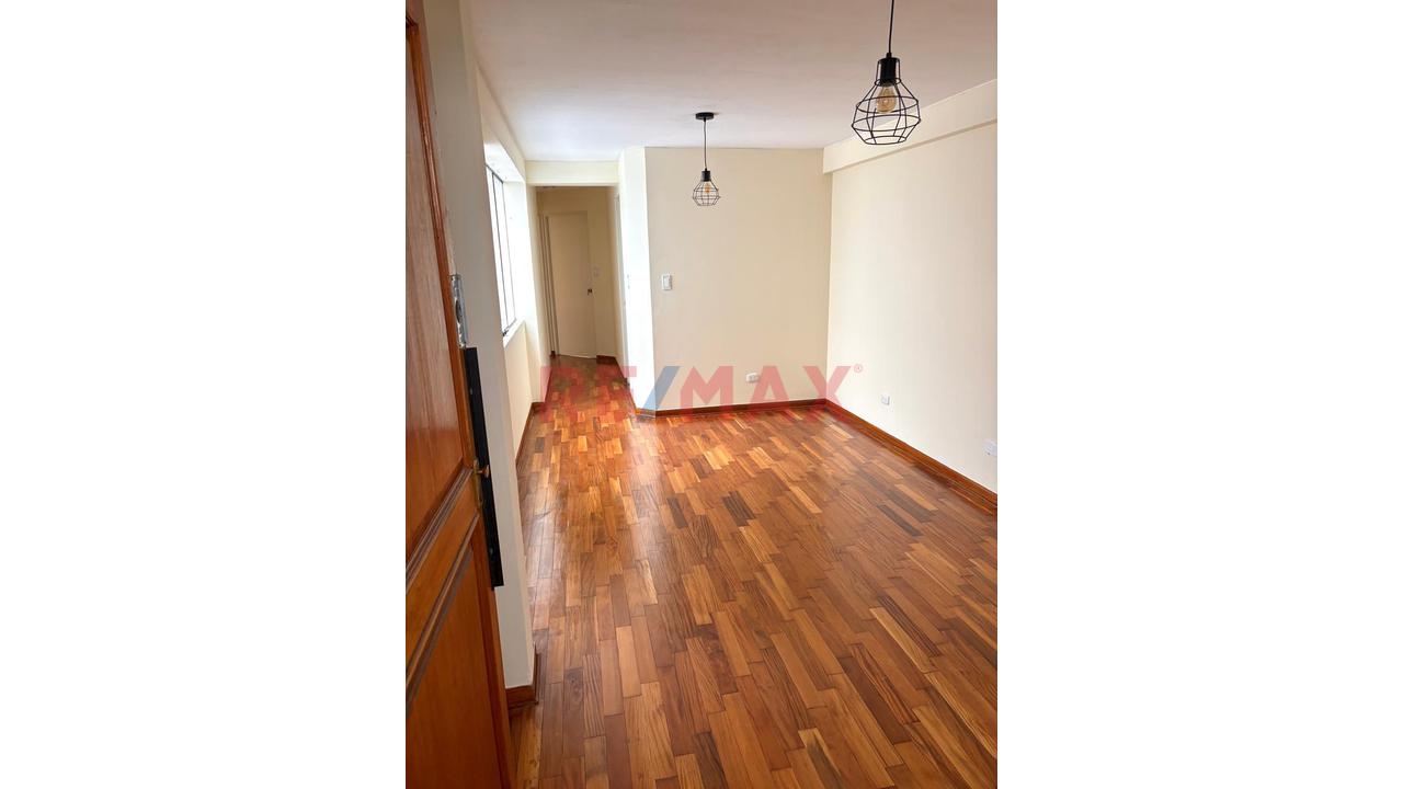 Frente A Parque! Departamento De 3 Dormitorios En Alquiler – Zona Tranquila Y Residencial — foto 9
