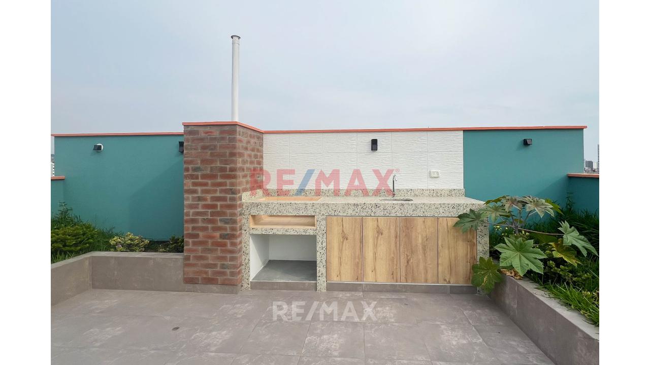 Se Vende Exclusivo Departamento En 2Do Piso Con 2 Cocheras Y Deposito (Como Nuevo) — foto 6