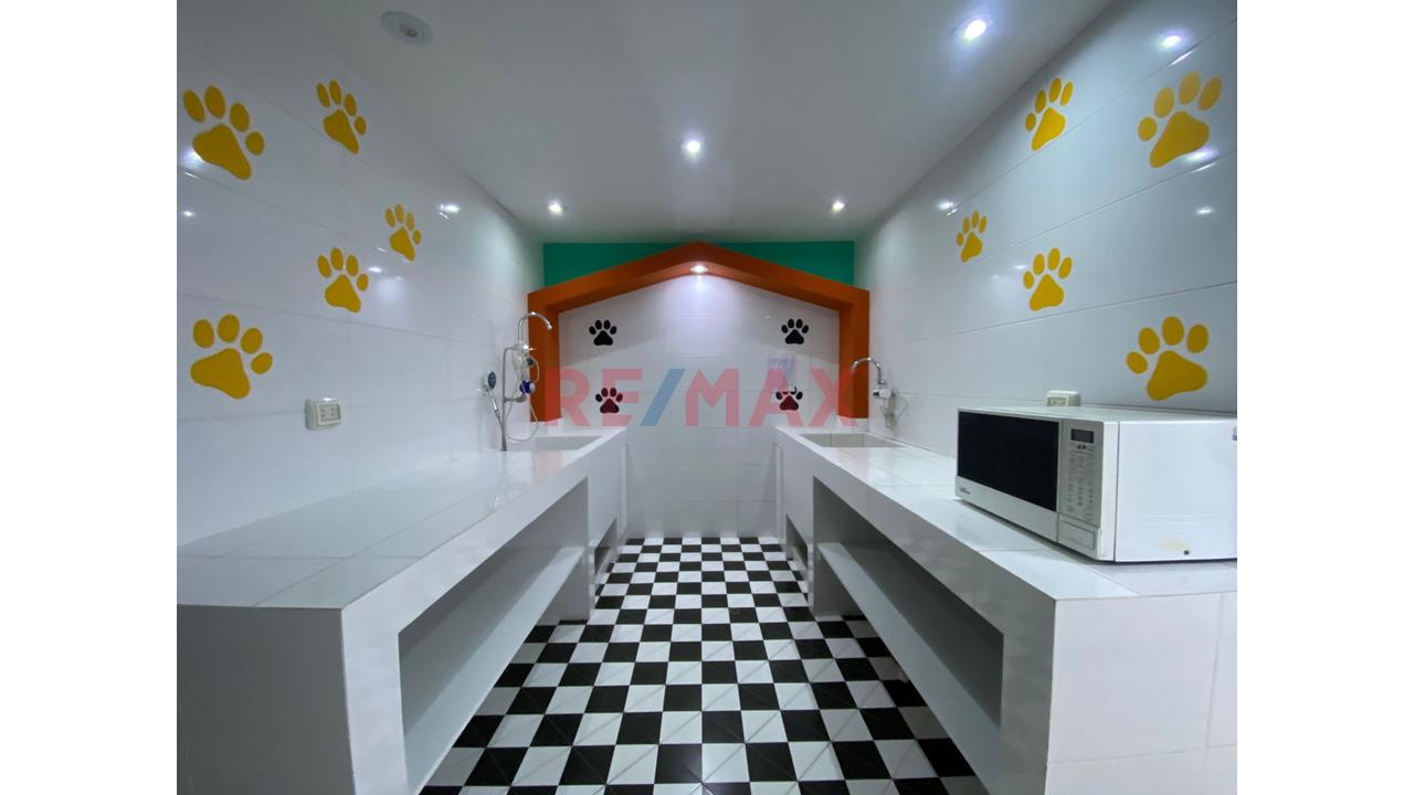 Se Vende Exclusivo Departamento En 2Do Piso Con 2 Cocheras Y Deposito (Como Nuevo) - 20