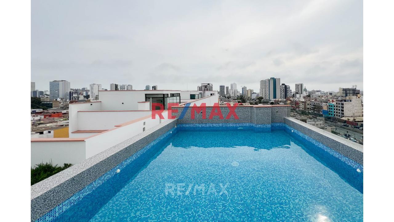Se Vende Exclusivo Departamento En 2Do Piso Con 2 Cocheras Y Deposito (Como Nuevo)