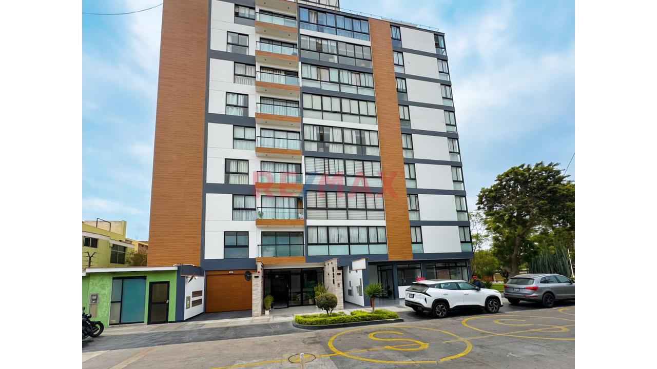 🏢 ¡Oportunidad De Inversión! Local Comercial De 137.53 M² En Primer Piso ¿Buscas Un Local Con Potencial Para Desarrollar Un Negocio Y Atender A Una Clientela Cautiva? — foto 2