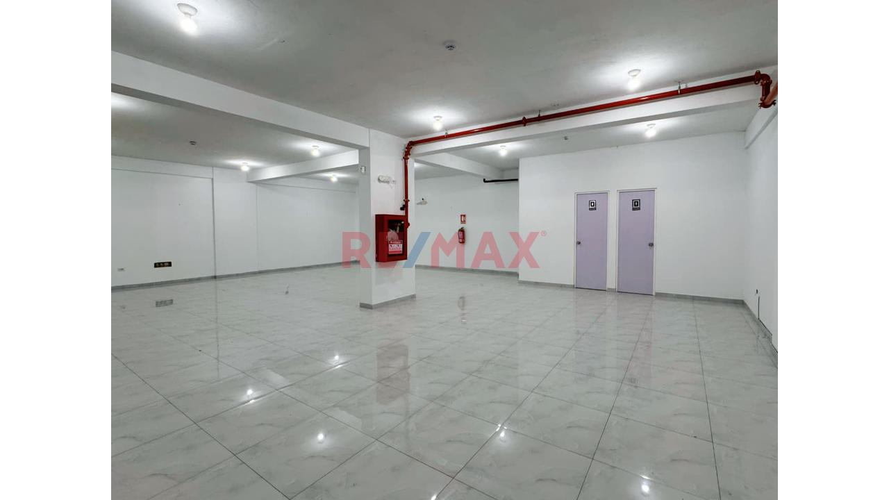🏢 ¡Oportunidad De Inversión! Local Comercial De 137.53 M² En Primer Piso ¿Buscas Un Local Con Potencial Para Desarrollar Un Negocio Y Atender A Una Clientela Cautiva? — foto 5