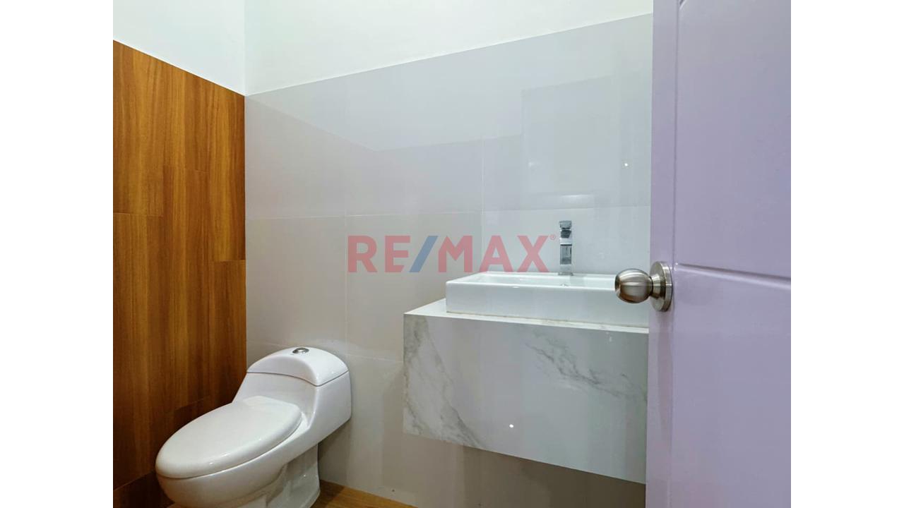 🏢 ¡Oportunidad De Inversión! Local Comercial De 137.53 M² En Primer Piso ¿Buscas Un Local Con Potencial Para Desarrollar Un Negocio Y Atender A Una Clientela Cautiva? — foto 9
