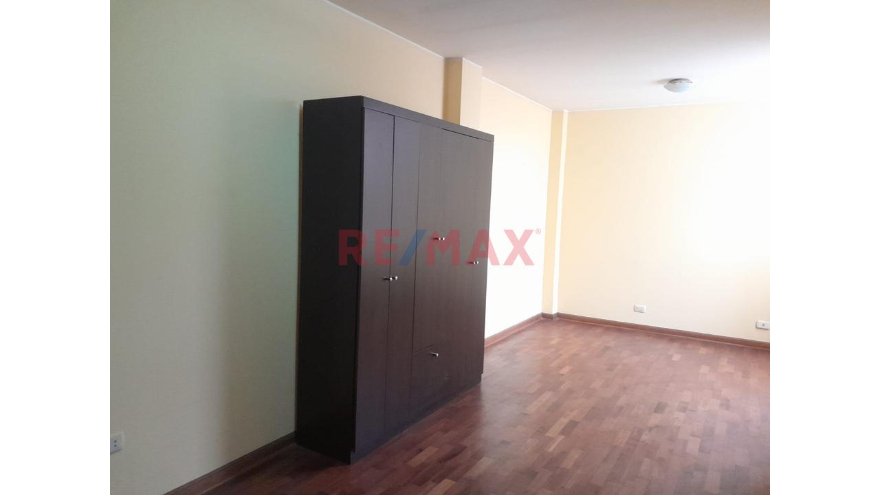 Alquilo Departamento En Chorrillos — foto 9