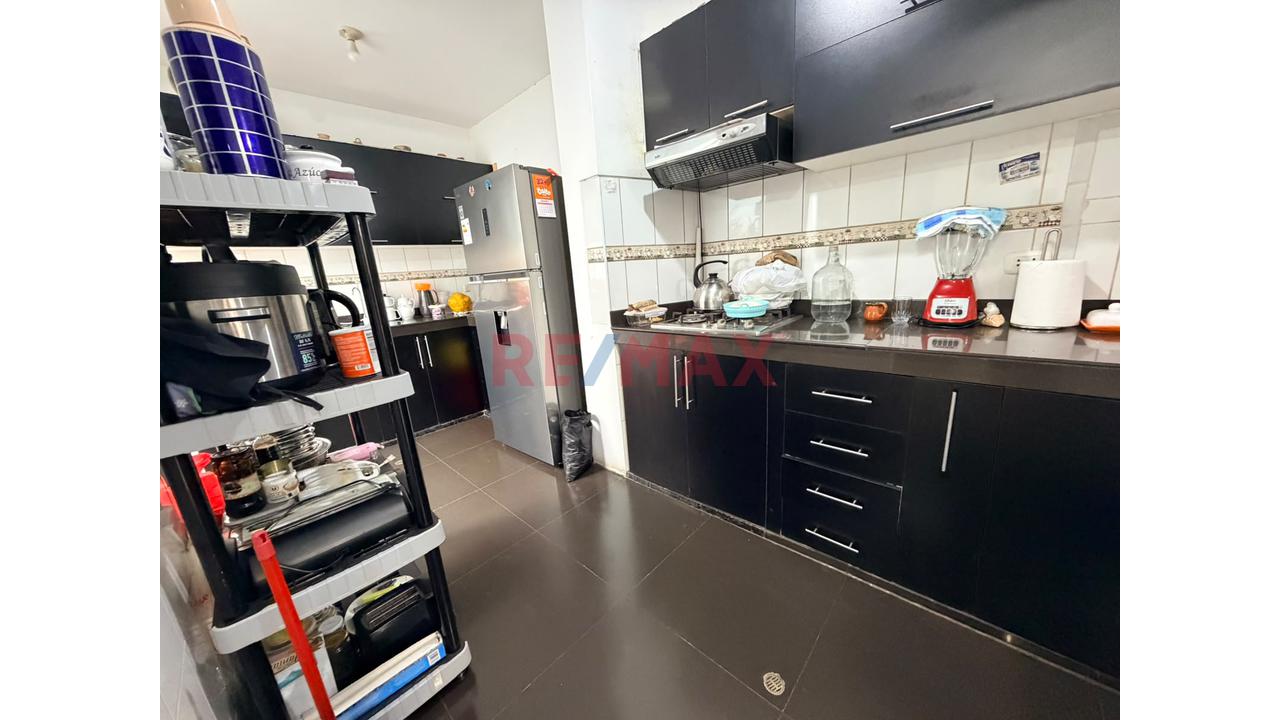 Casa Moderna De 2 Pisos En Venta Etapa I Urb. Los Sauces — foto 8