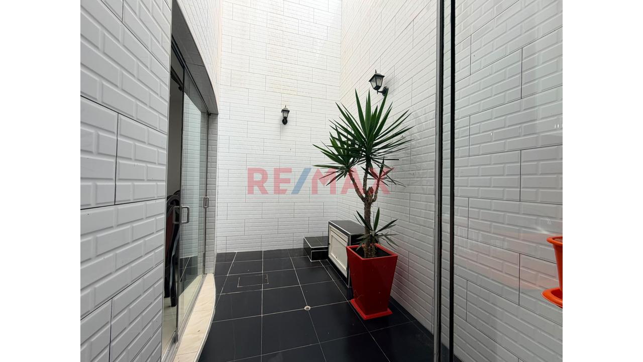 Casa Moderna De 2 Pisos En Venta Etapa I Urb. Los Sauces — foto 5