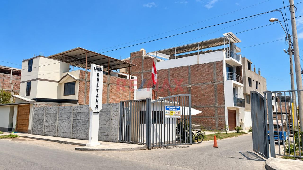 Se Venden Tres Terrenos Juntos De 281.19 M2 - Urb Sultana - 5