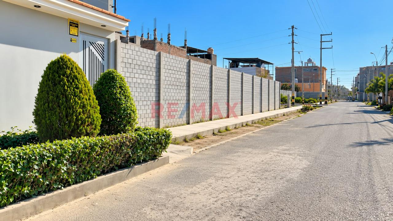 Se Venden Tres Terrenos Juntos De 281.19 M2 - Urb Sultana - 4