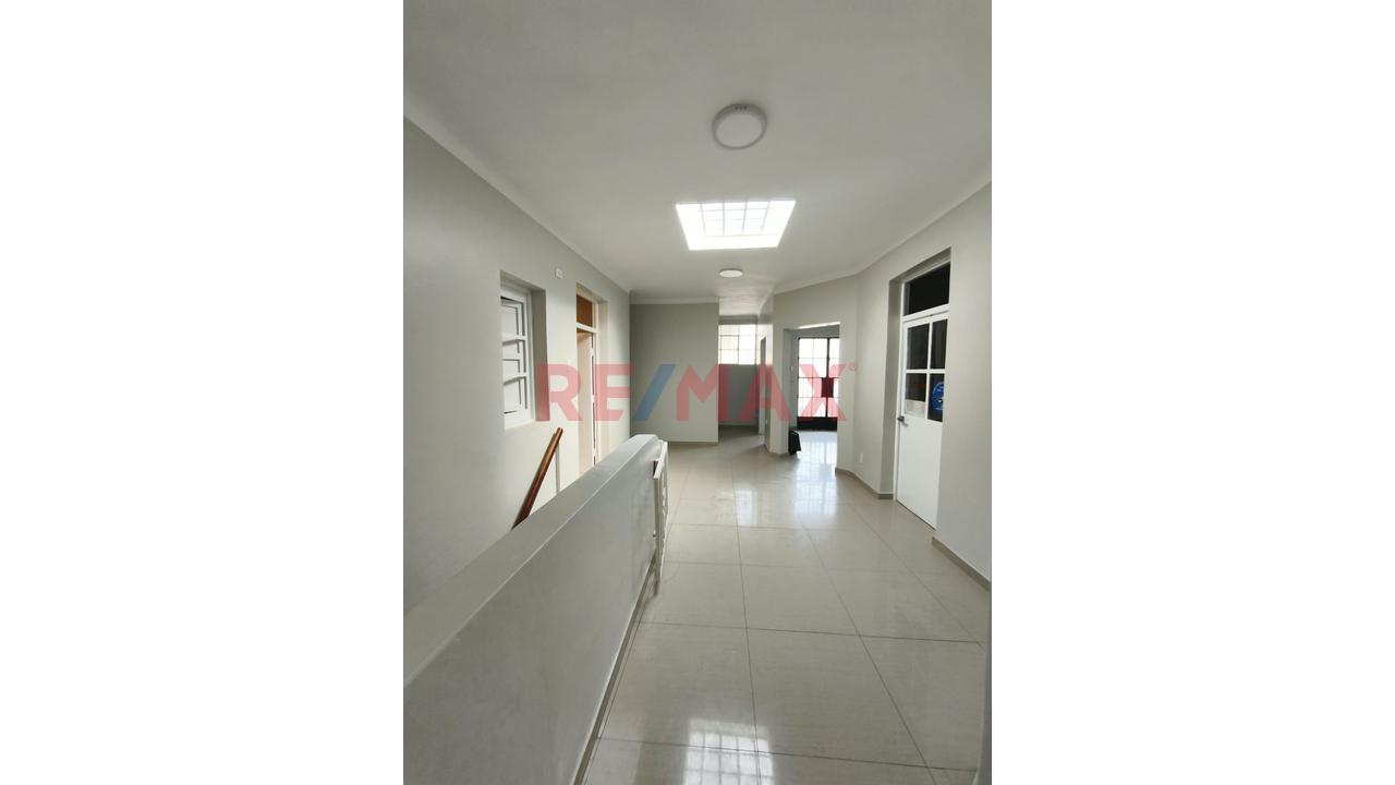 Departamento En Alquiler Lince 114Mt2 / 3 Dormitorios — foto 2