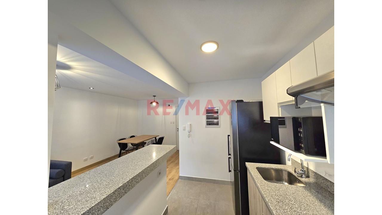 š Venta De Departamento ā Surquillo Avenida Principal Cdra 7 - 16