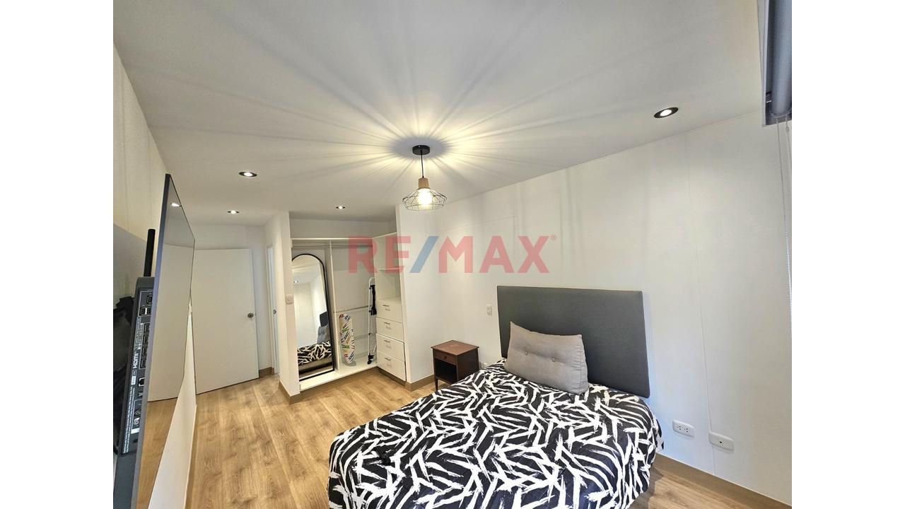 š Venta De Departamento ā Surquillo Avenida Principal Cdra 7 - 19