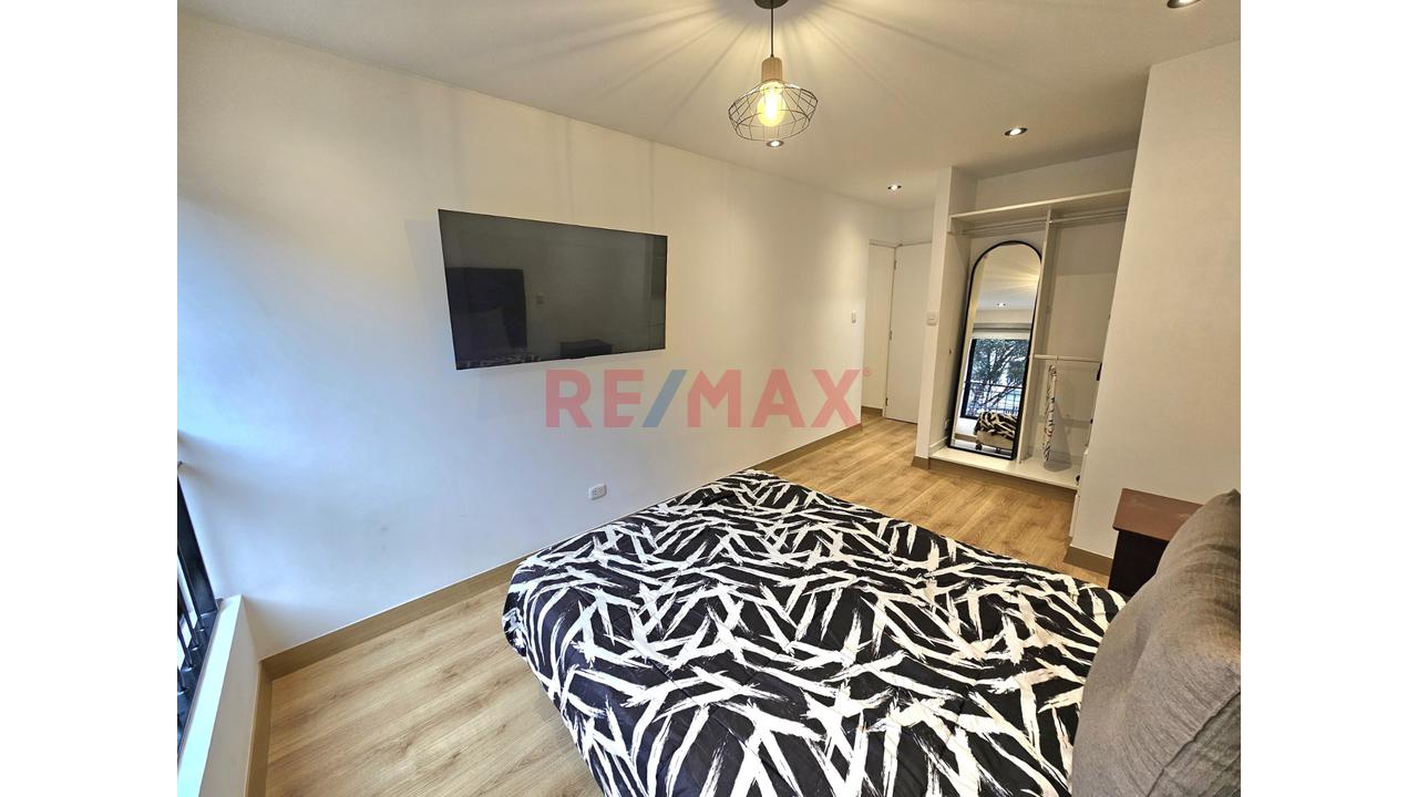 š Venta De Departamento ā Surquillo Avenida Principal Cdra 7 - 18