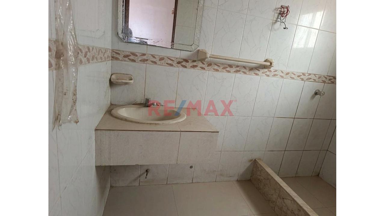 Departamento Triplex De 3 Dormitorios En Florencia De Mora - Trujillo - 5