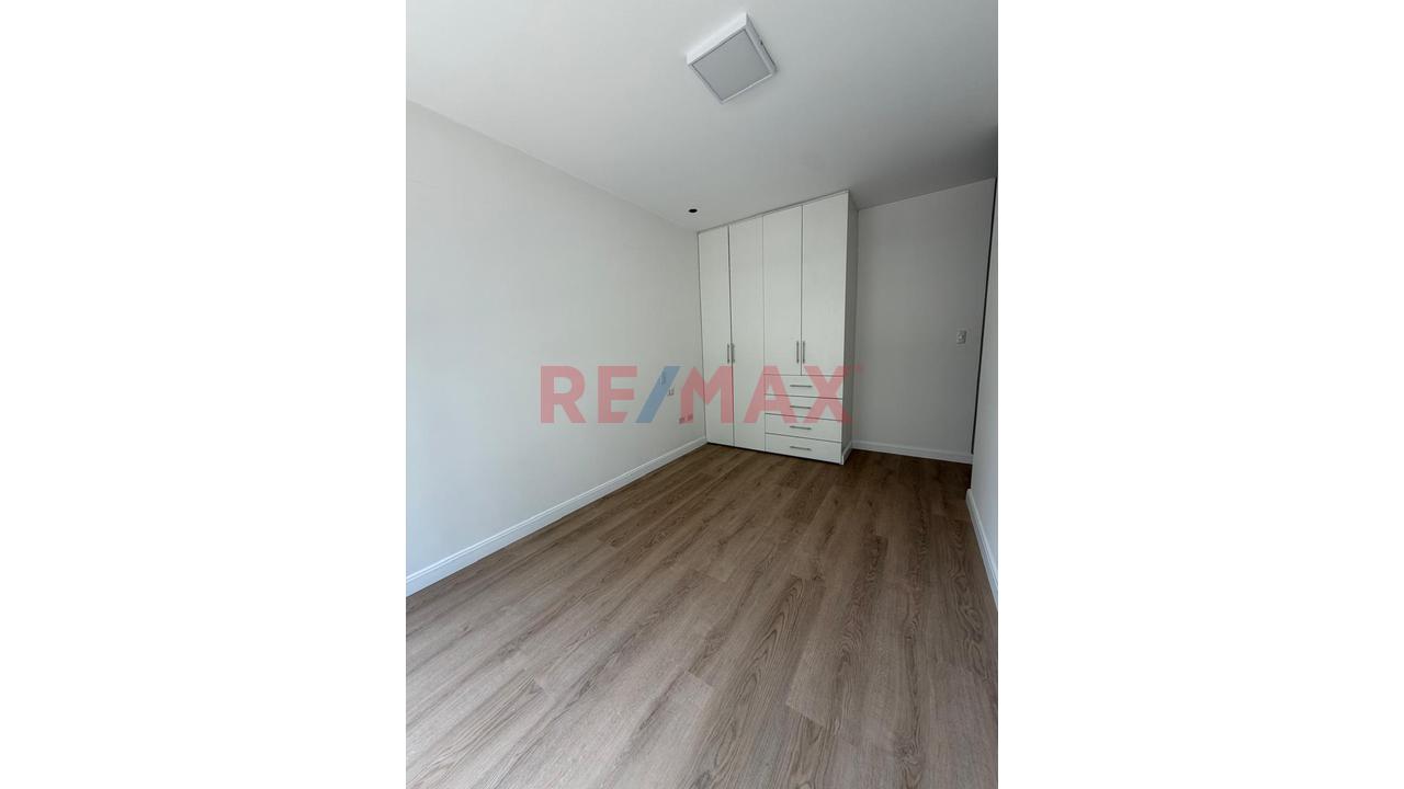 Venta Lindo Departamento En Surquillo — foto 9