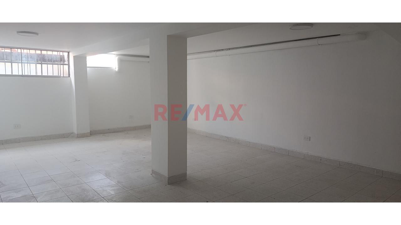 Se Alquila Local Comercial 90 M2 - Dos Niveles - Santiago De Surco - 10