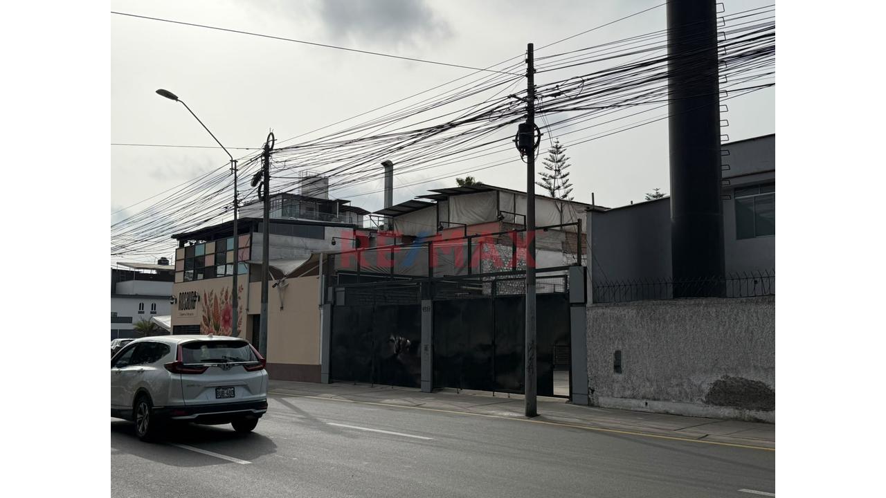 Local Comercial En Alquiler 253M2 En La Av Benavides - 9