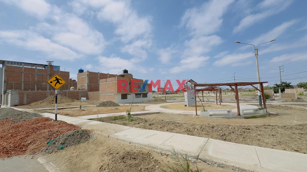 Venta Terreno En La Urb En La Ensenada Pimentel - 9