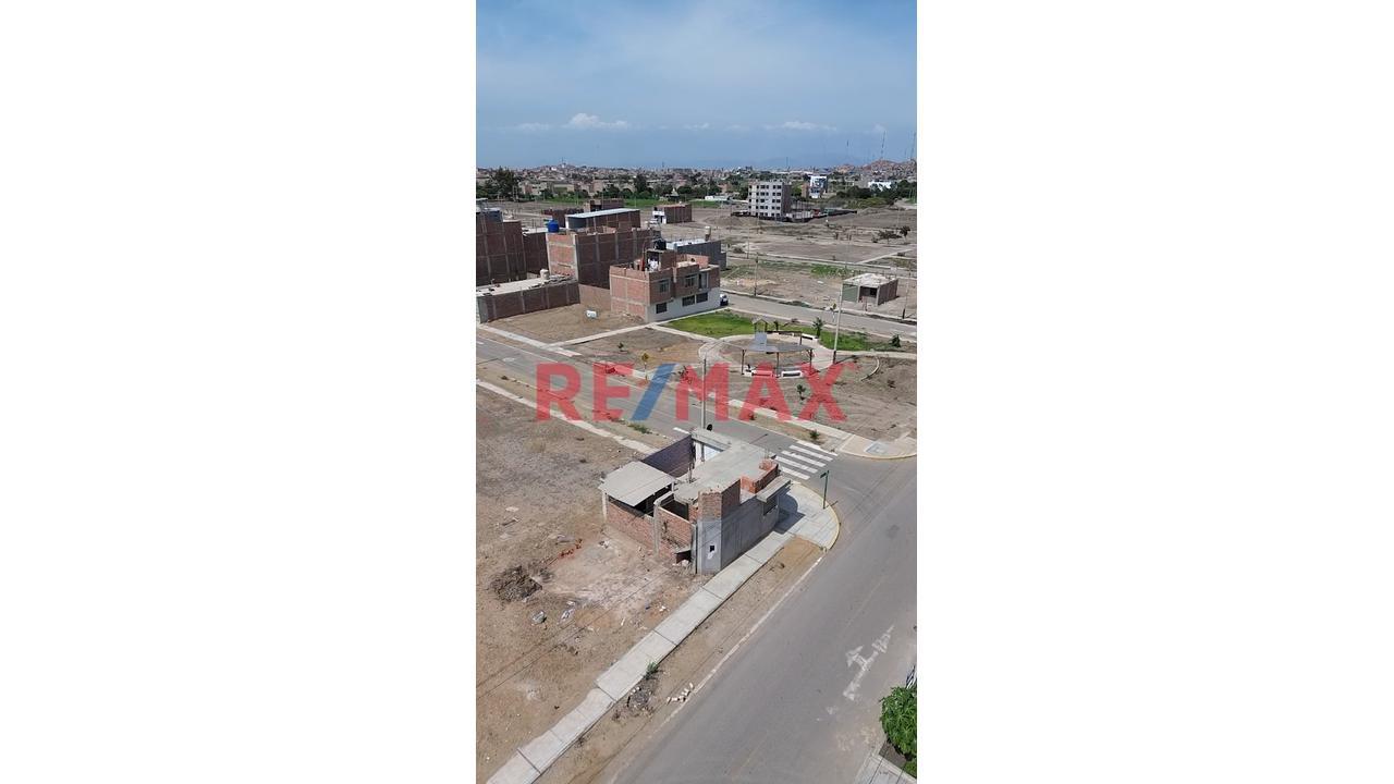 Venta Terreno En La Urb En La Ensenada Pimentel - 10