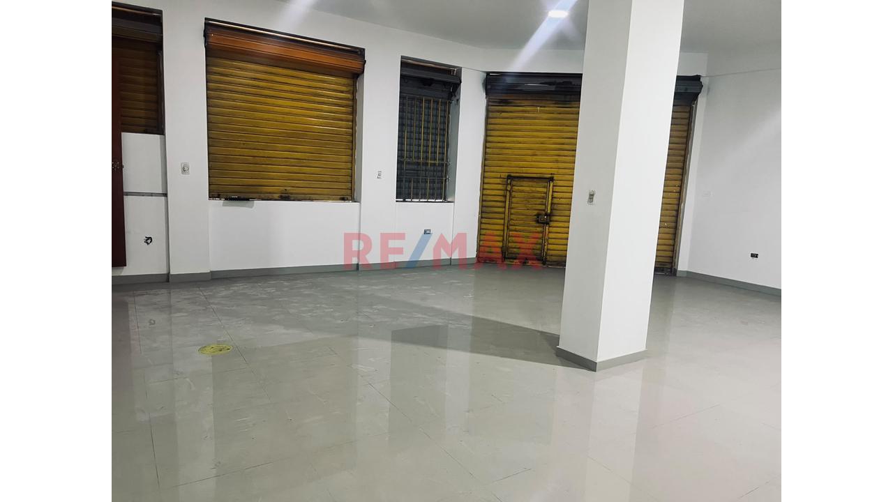 Local Comercial En San Martín De Porres | 285 M² En Esquina Y 2 Pisos | S/ 5,000 - 3