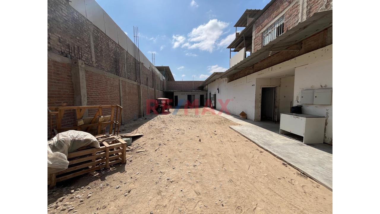 Local Industrial En Venta A Precio De Ocasión - 2