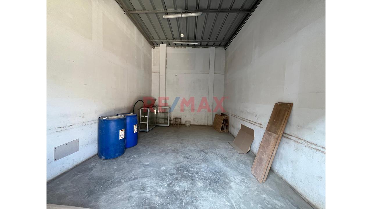 Local Industrial En Venta A Precio De Ocasión - 11