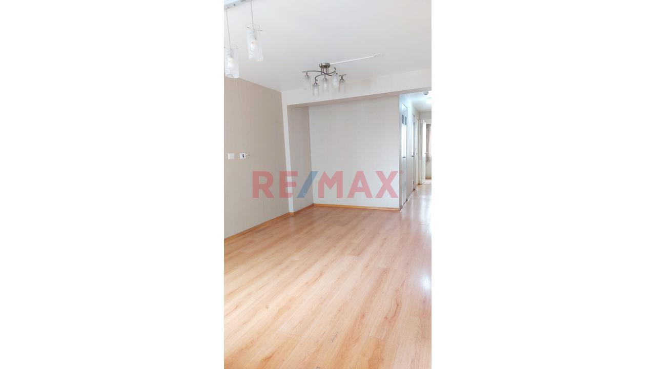 Departamento De 2 Dormitorios Con Opción A 3Er Ambiente + Cochera Y Depósito | San Miguel — foto 4