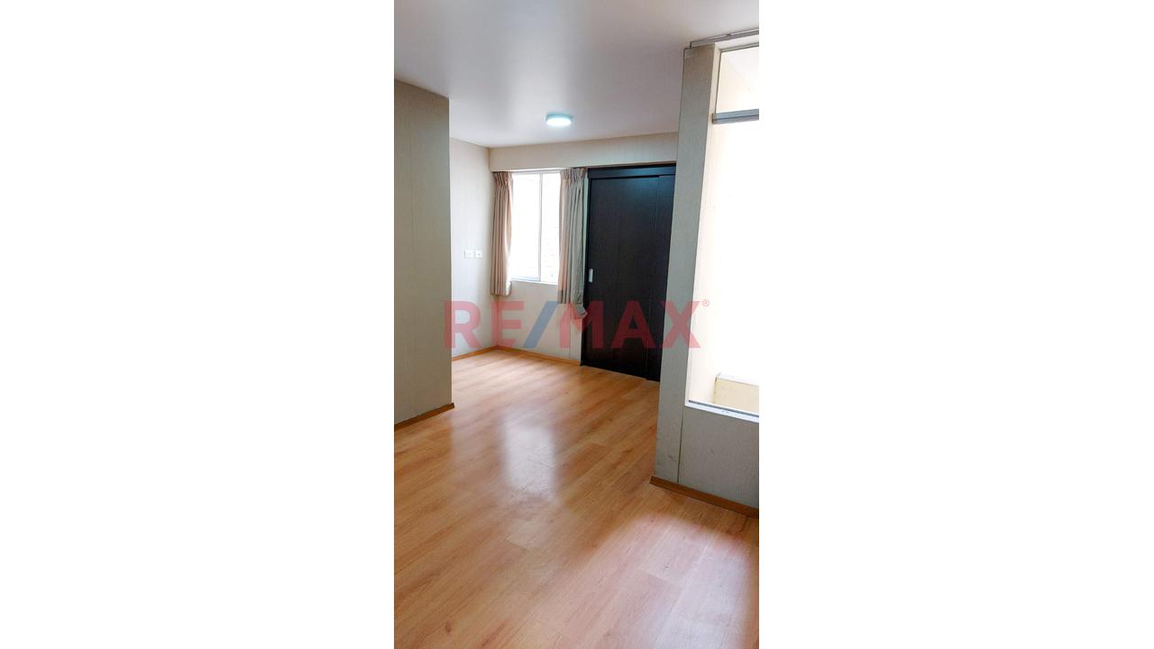 Departamento De 2 Dormitorios Con Opción A 3Er Ambiente + Cochera Y Depósito | San Miguel — foto 9