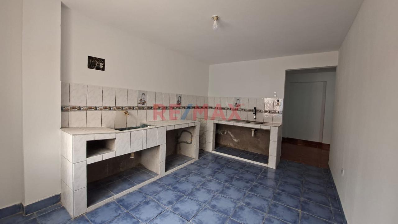 Se Vende Bonita Casa De 3 Pisos Cerca A La Av. Velazco Con Pastor Sevilla — foto 13