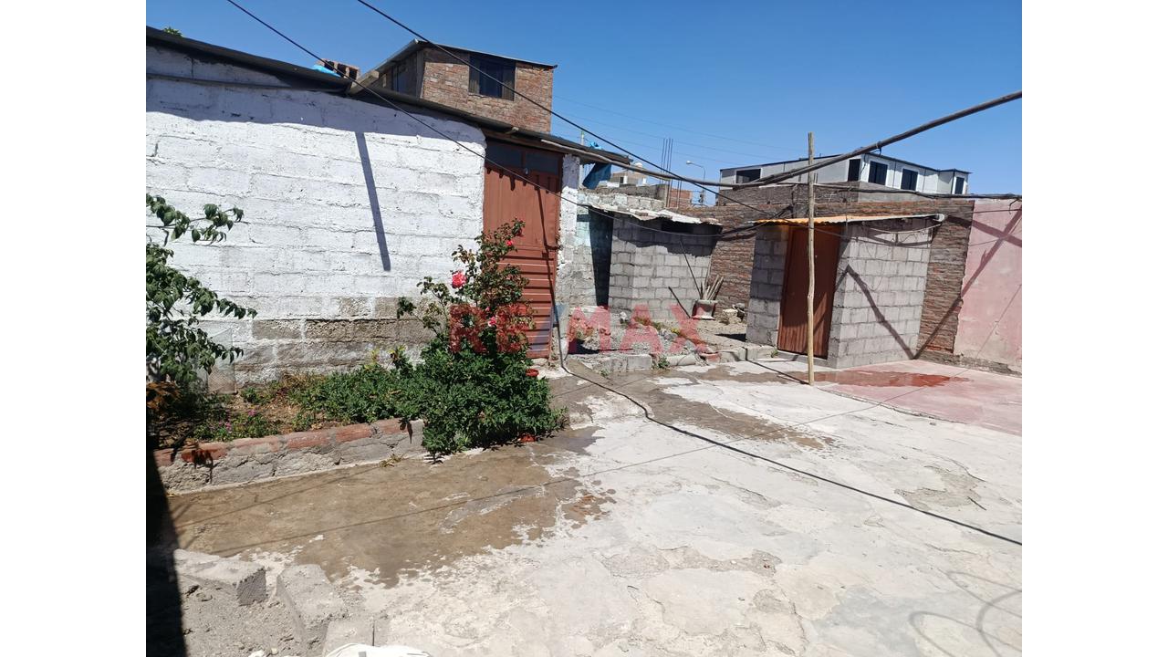 Terreno Con Proyeccion A Media Cuadra De La Av 55 - 2