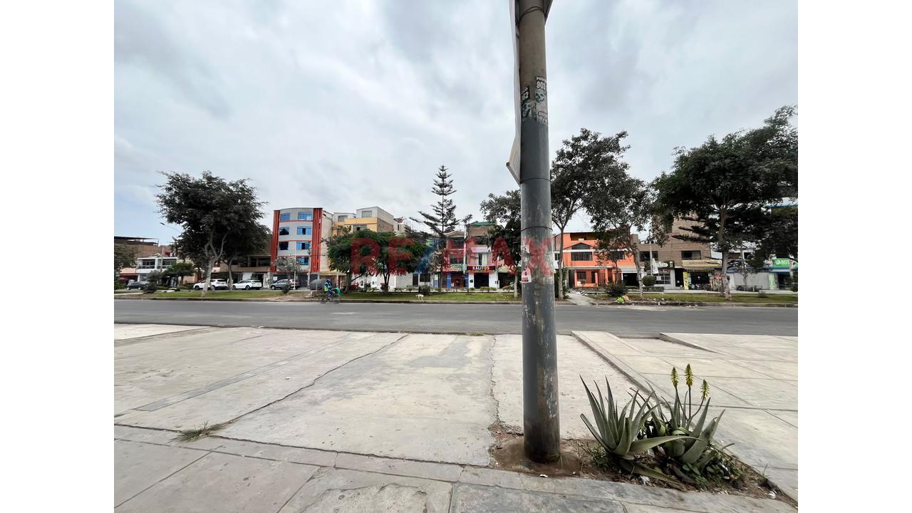 Se Alquila Local Comercial De 110M2 En Esquina En Los Olivos - 6