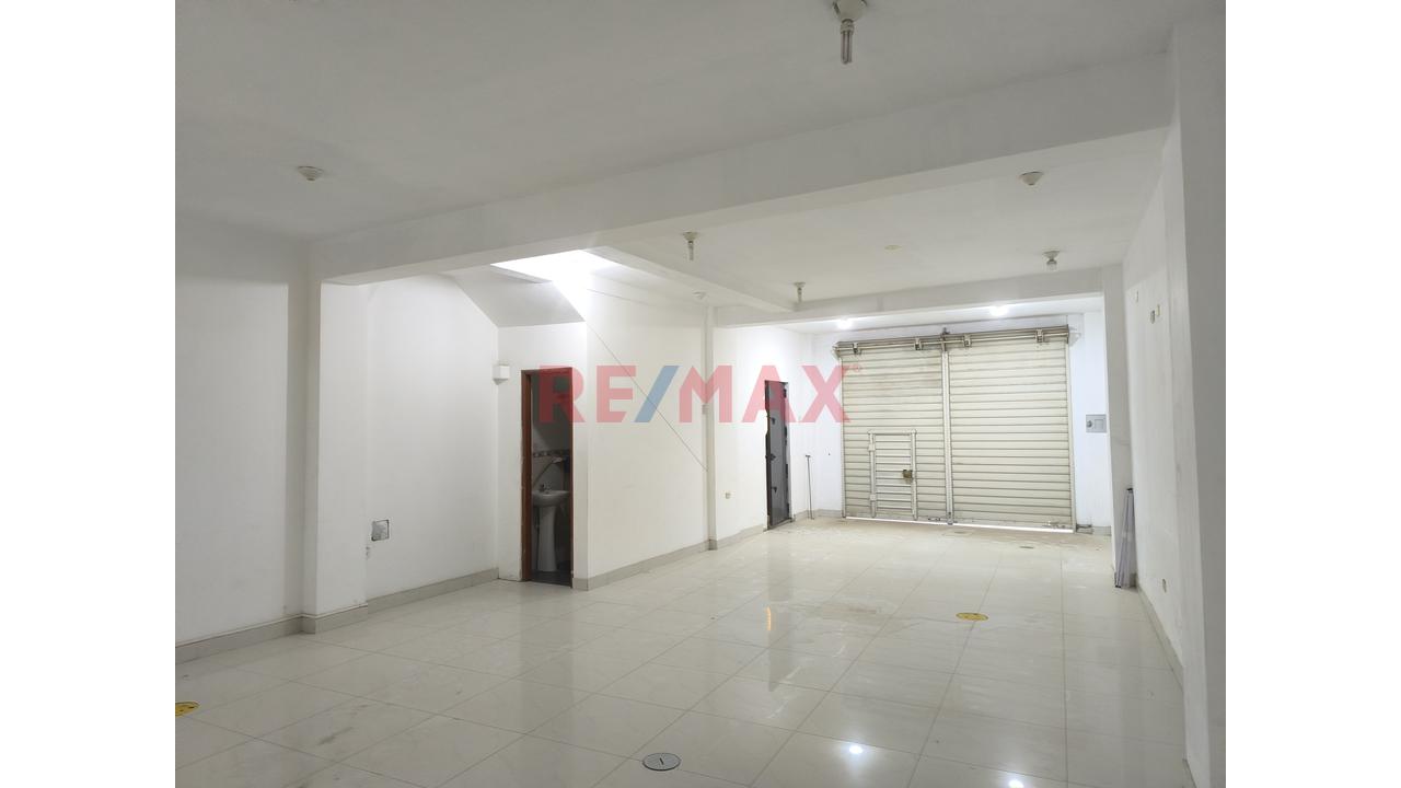 Alquiler De Local Comercial Centro Sullana - Calle Sucre - 3